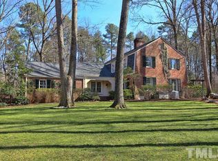 111 Wolfs Trl, Chapel Hill, NC 27516