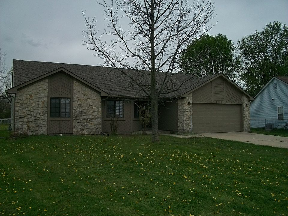 1st image of 9717 English Oak Dr