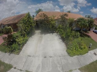 11963 SW 208th Ter, Miami, FL 33177