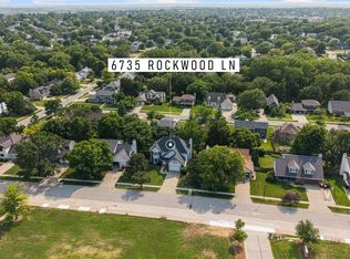 6735 Rockwood Ln, Lincoln, NE 68516