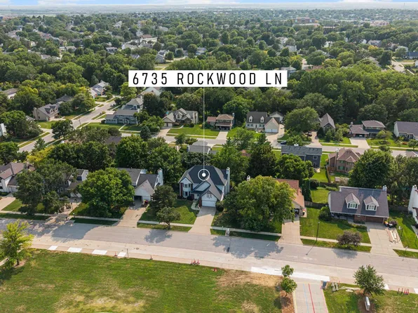 6735 Rockwood Ln, Lincoln, NE 68516