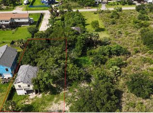 4603 Swan St, Hitchcock, TX 77563