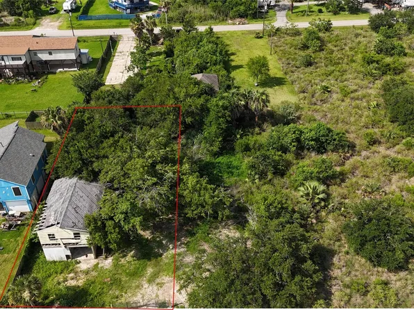 4603 Swan St, Hitchcock, TX 77563