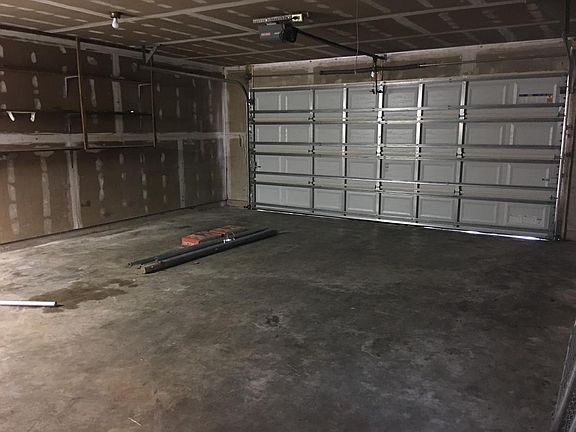 2nd image of 2030 Ammie St
