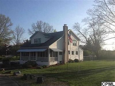 1st image of 123 Oak Park Cir