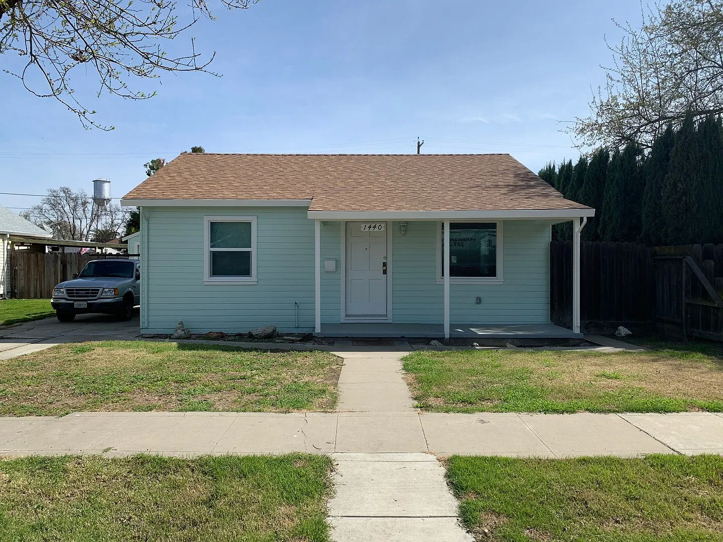 Charming 2-Bedroom, 1-Bath Home in Newman! — Photo 1