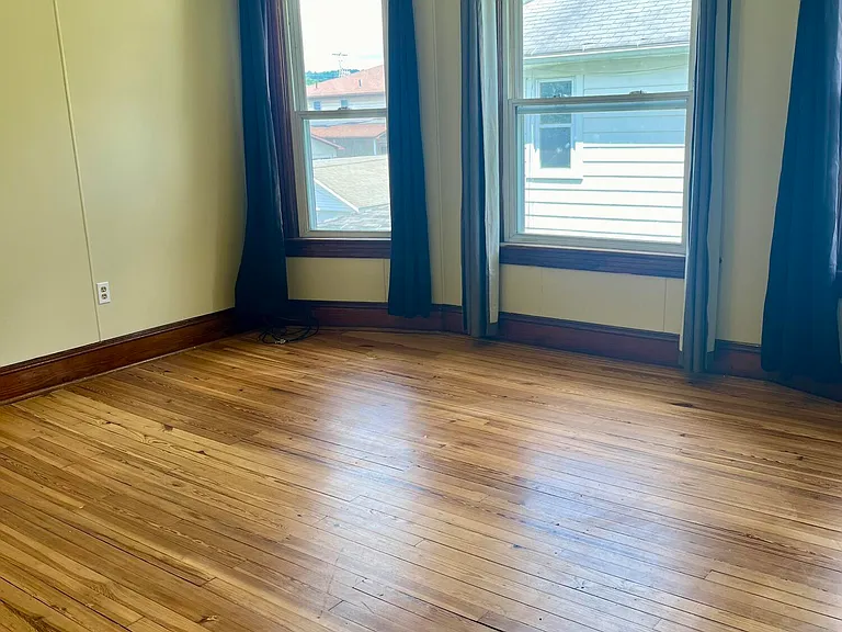 625 Pleasant Ave #2 — Photo 4