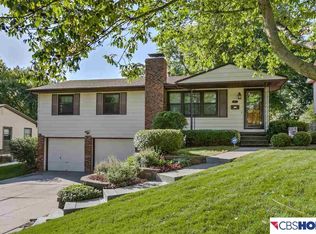 3969 Scott St, Omaha, NE 68112