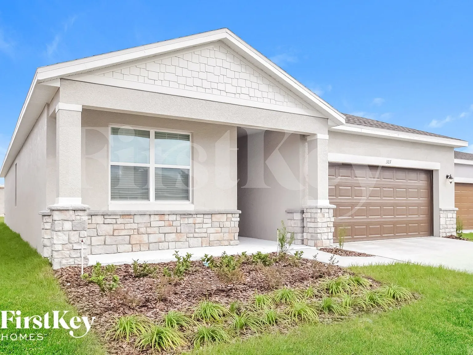 3 bed, 2.0 bath, 1795 sqft, $2,080 — Photo 2
