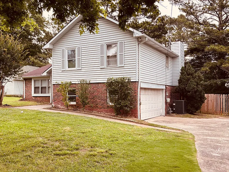5774 Dwayne Ct — Photo 1