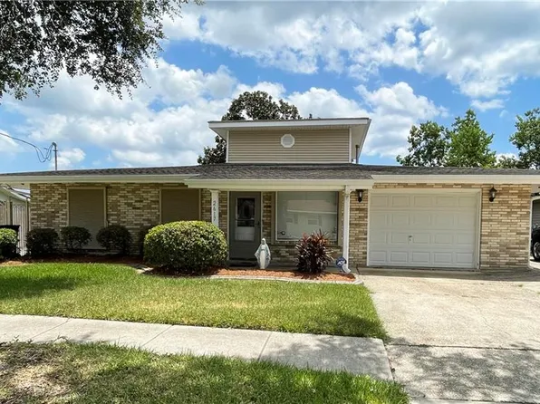 2617 Riverland Dr, Chalmette, LA 70043