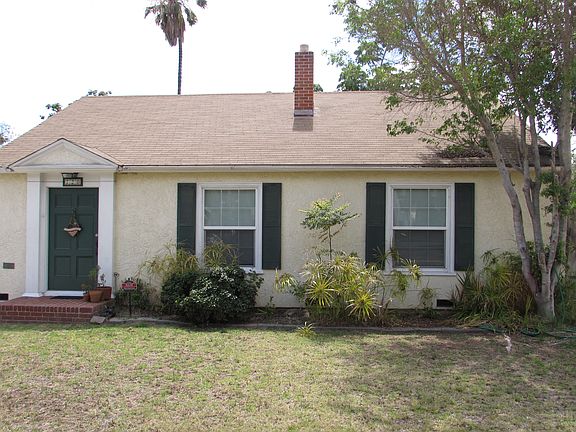 3rd image of 720 2nd Ave