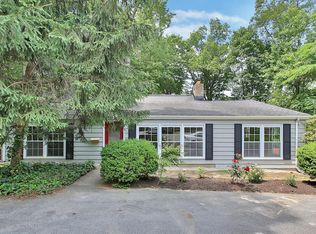 36 Crozier Ct, Fair Haven, NJ