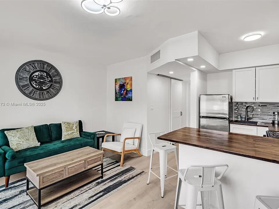 1630 SW 4th Ave #2