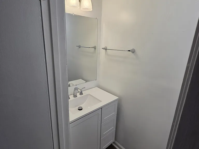 3757 Heathrow Dr — Photo 9