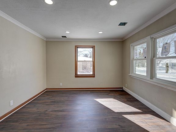 5th image of 311 S Park Avenue