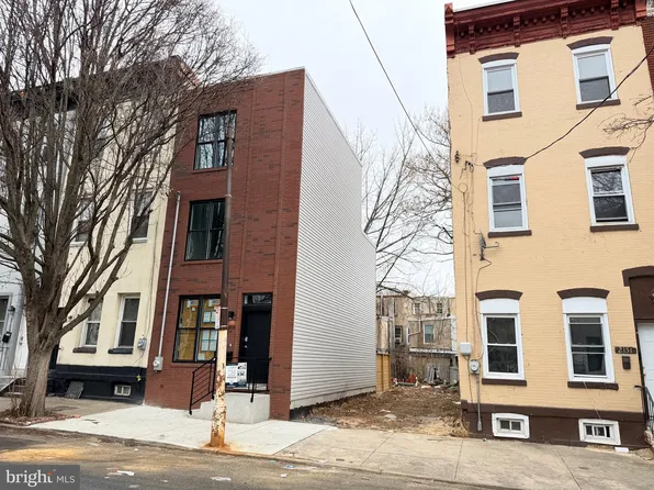 2153 N 8th St, Philadelphia, PA 19122