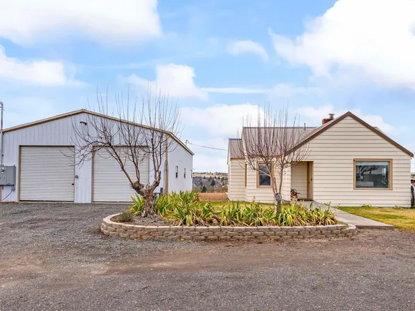 1030 S Adams Dr, Madras, OR 97741