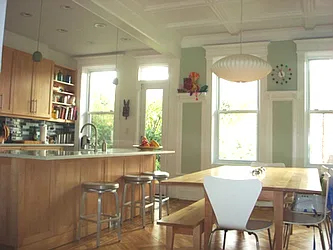 Rented by Kirsten Syrett, Lreb