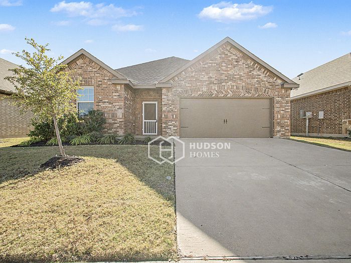 1st image of 121 Cottage Ln