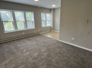 542 N Pine Ave #PN-205, Chicago, IL 60644