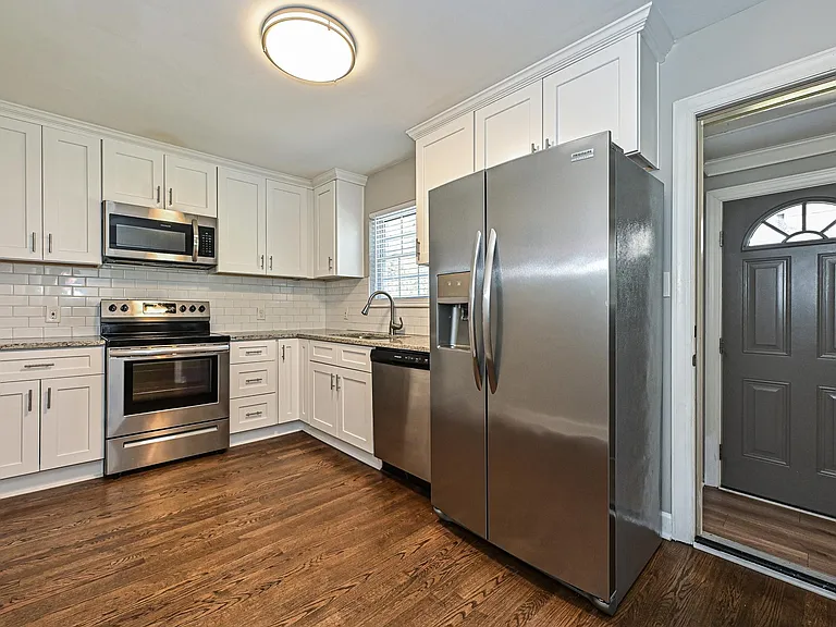 3307 Bonaire Dr — Photo 21