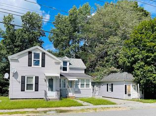 26/28 School St, Suncook, NH 03275