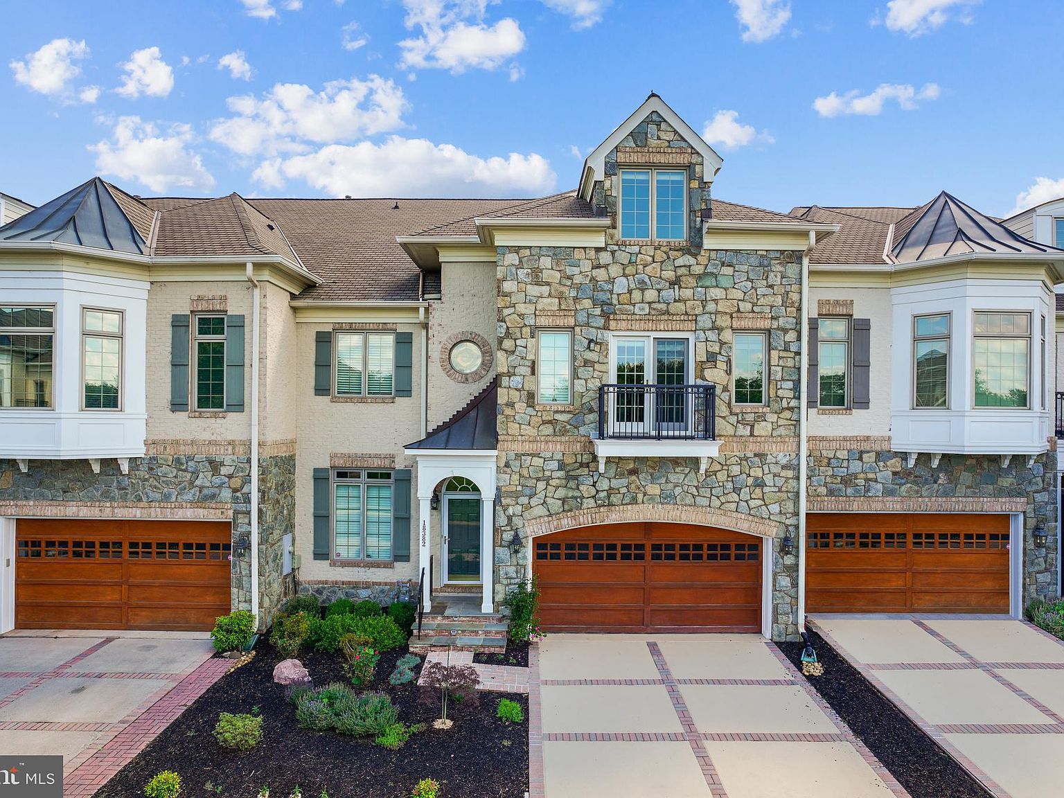 18382 Fairway Oaks Sq, Leesburg, VA 20176 Zillow