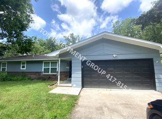 3702 Connecticut Ave, Joplin, MO 64804