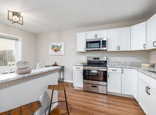 4480 McColl Dr, Savage, MN 55378