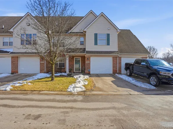 42802 Patty Ln, Van Buren Twp, MI 48111