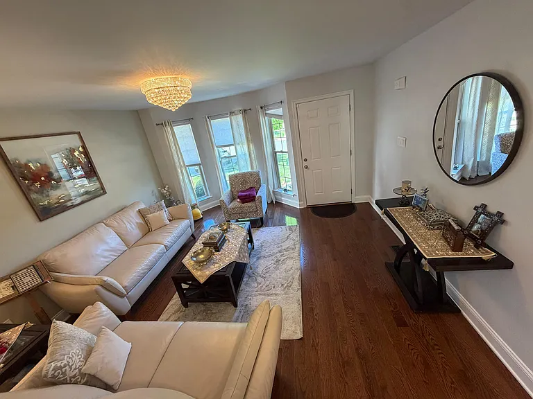 5086 Raintree Ct — Photo 3