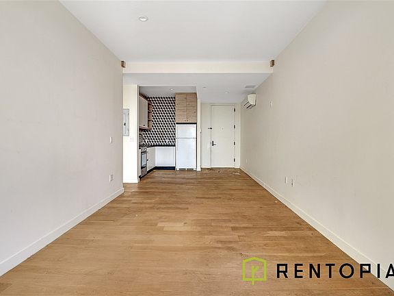 4th image of 1875 Atlantic Ave #503A