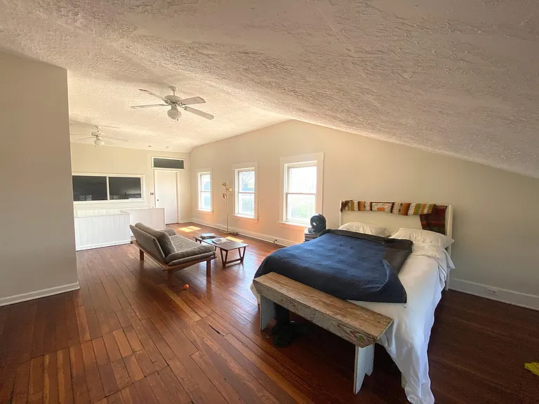 2-1008 Lee St #2 — Photo 14