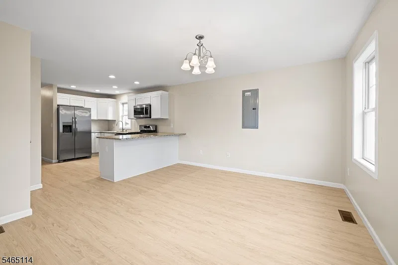 4 bed, 3.0 bath, $3,600 — Photo 4