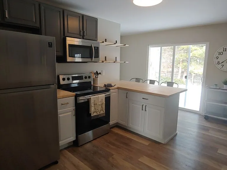 3295 Emerson Ave — Photo 6