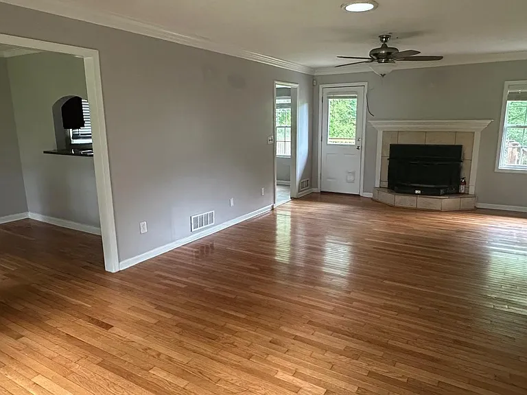 4270 Sugarloaf Pkwy — Photo 18