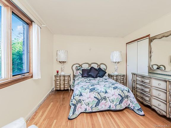 5th image of 1109 AKA 1111 Nepperhan Avenue