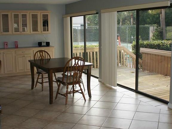 4th image of 5565 Escondida Blvd S