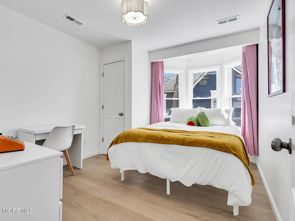 611 3rd Ave #2