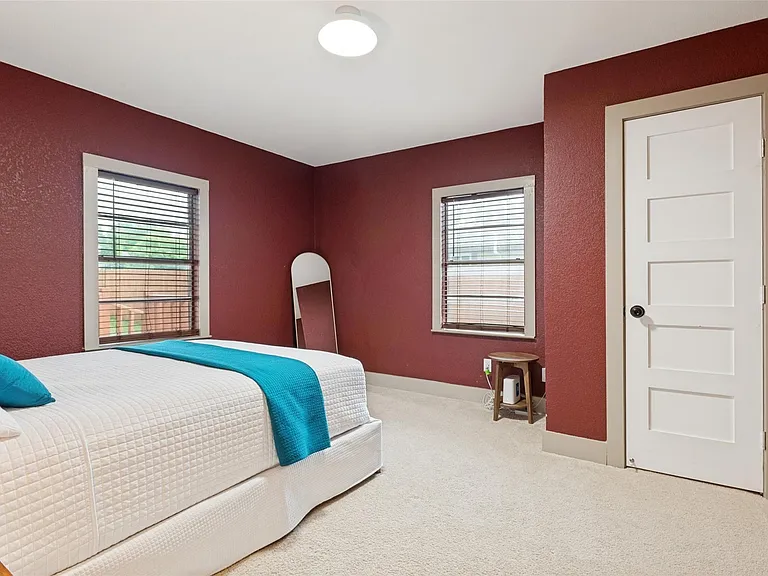 2723 Sharon St — Photo 19