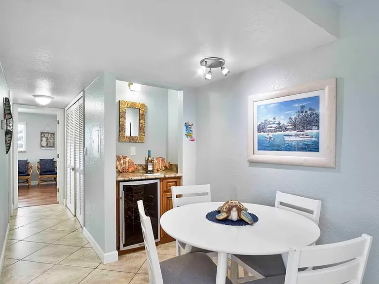 10265 Gulf Blvd #309 — Photo 4