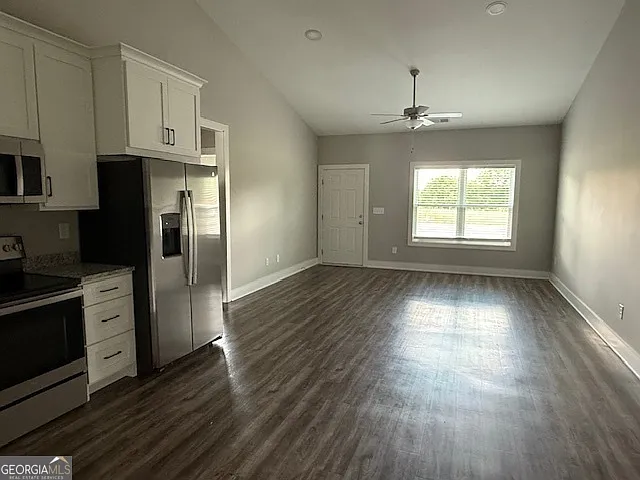 2 bed, 2.0 bath, 1020 sqft, $1,350 — Photo 4