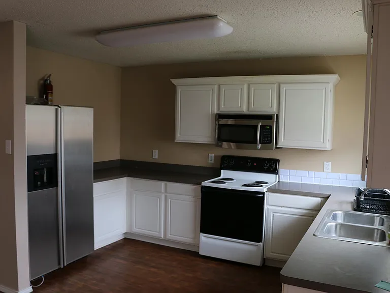 129 Independence Ave — Photo 11