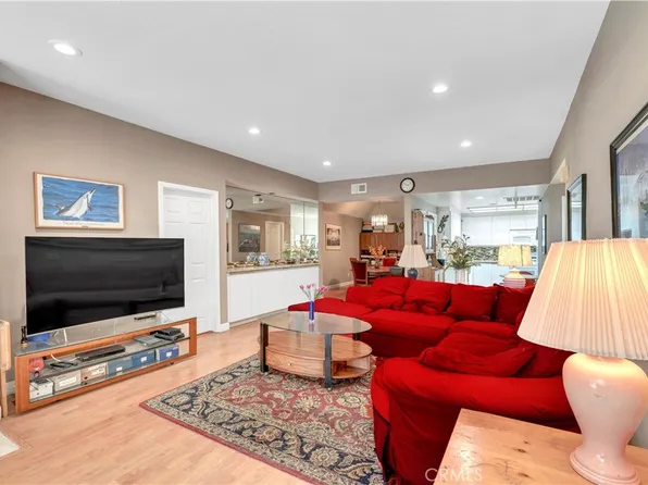 10511 Ashton Ave APT 101, Los Angeles, CA 90024