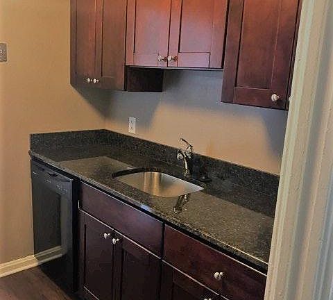 2nd image of 2880 S Moreland Blvd APT 201
