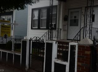 395 N 6th St, Newark, NJ 07107