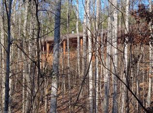 26 Retreat Pl, Weaverville, NC 28787