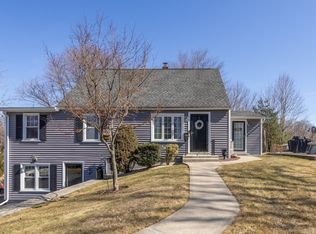 32 Fairview St, Watertown, CT 06779