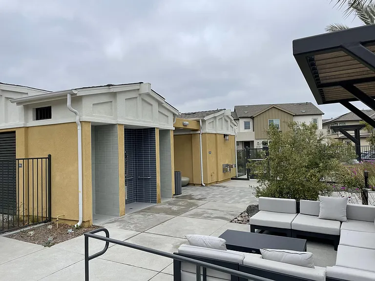 12641 Stella Ln — Photo 32